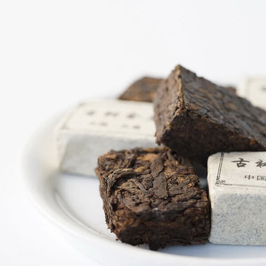 古樹金芽プーアール小磚茶2015 10pcぷーあーるしょうせんちゃ