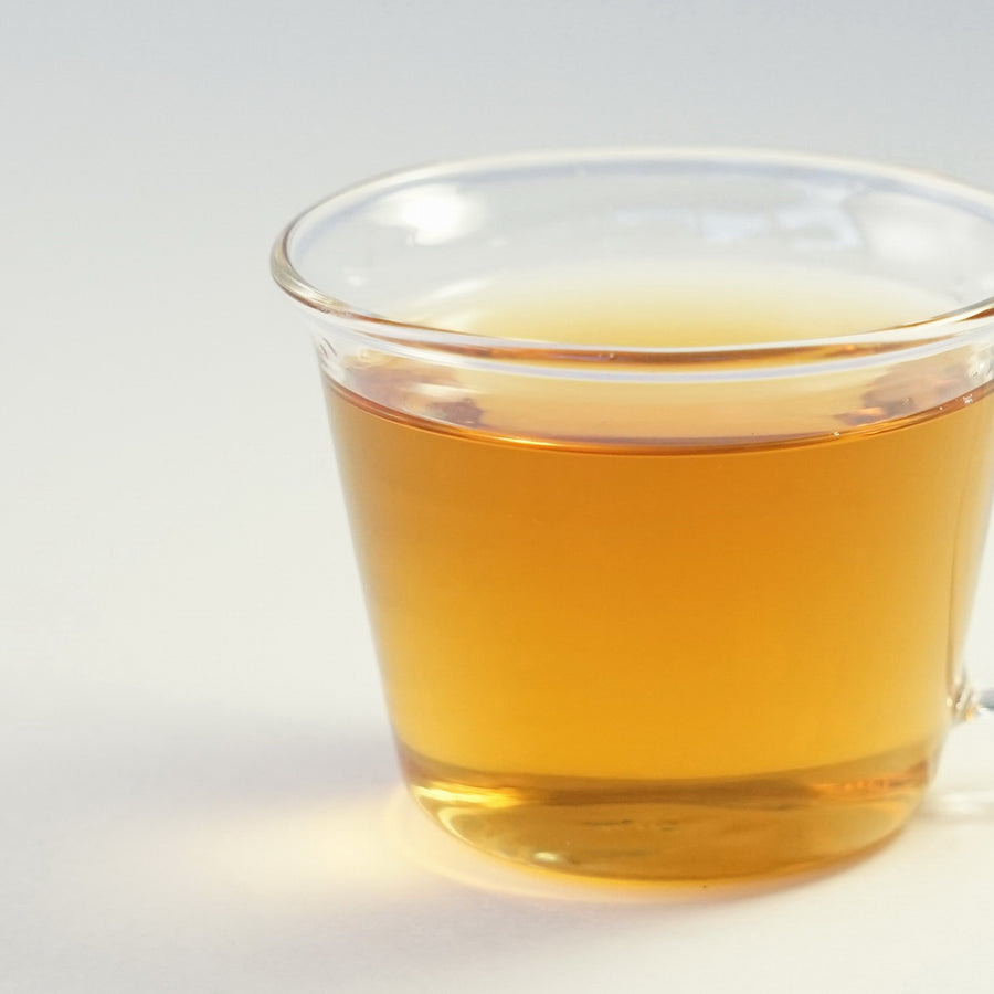 六大茶山印級普洱茶生餅茶2011　約357g　ろくだいちゃざんいんきゅうぷーあーる なまもちちゃ